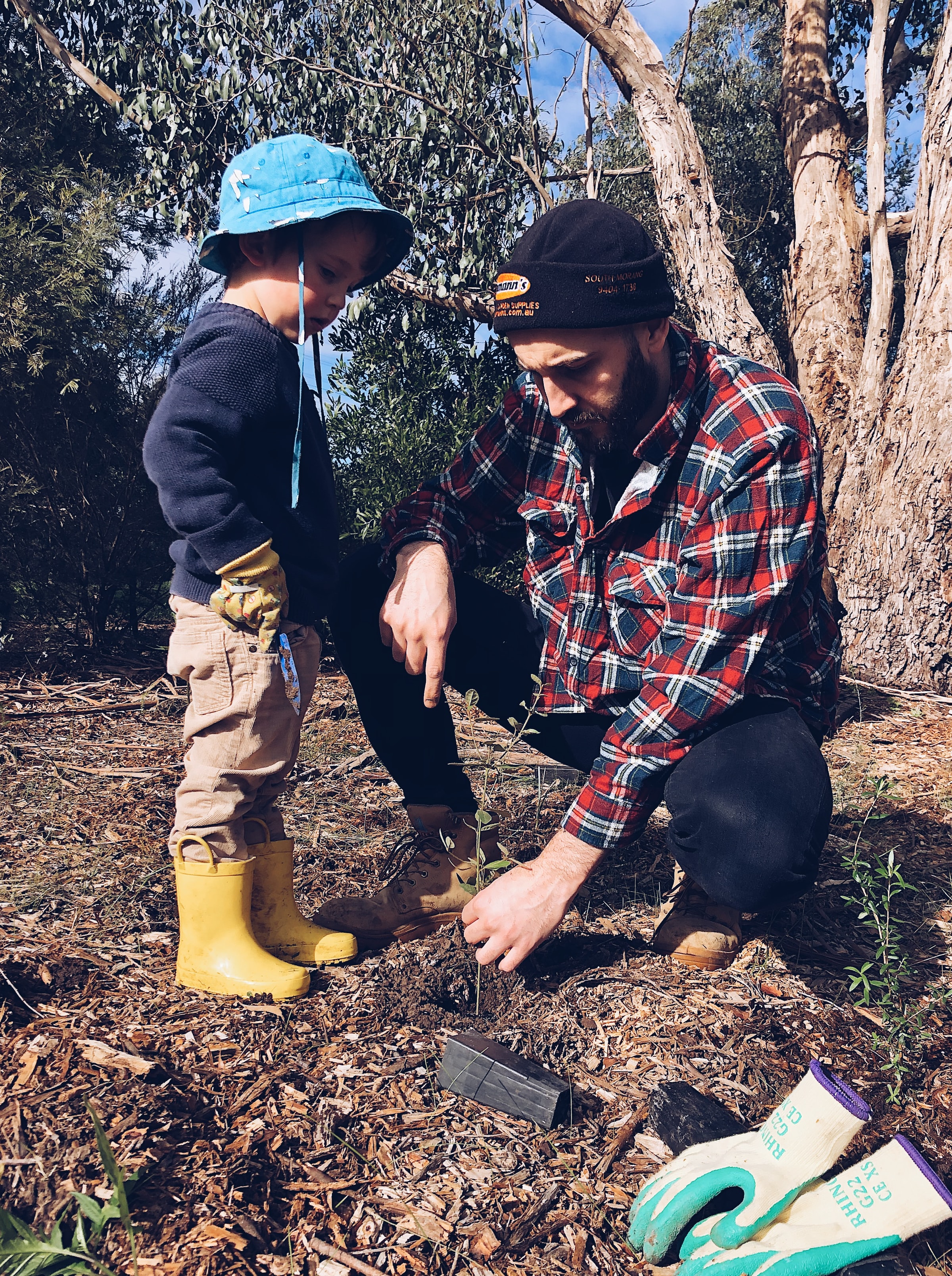 son digging with dad